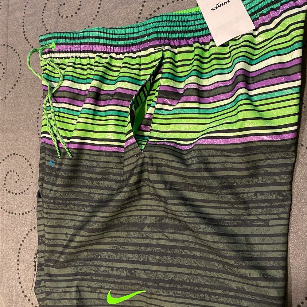 NIKE SWIMMING SHORTS SIZE XL OR L MEN NWT $58.00